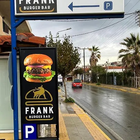 Frank Apartment *